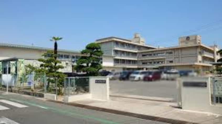 福山市立曙小学校 549m アプリシティ