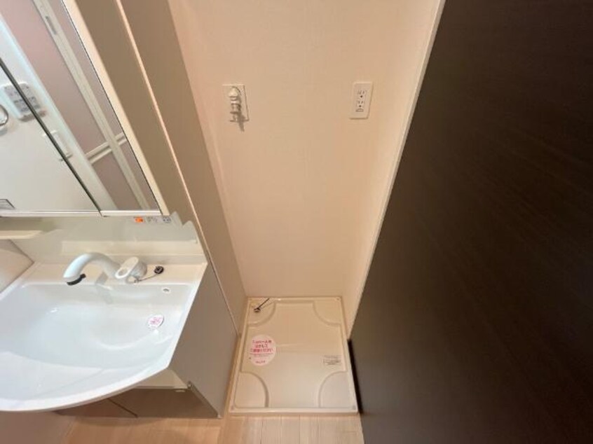 洗濯機置場 山陽本線（中国）/東福山駅 徒歩64分 1階 築9年