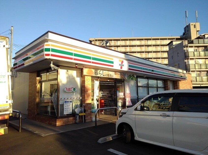 セブンイレブン笠岡五番町店まで550m コットン　フィールド