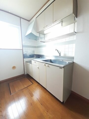  ゴールドクレスト藤井