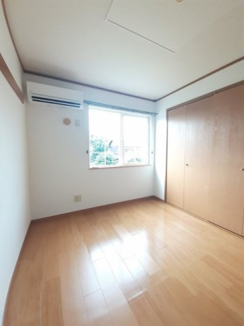  ゴールドクレスト藤井