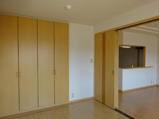 洋室(6.1帖) カサルビア