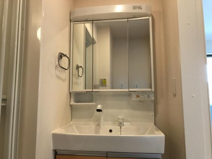 洗髪洗面化粧台 フルール・ド・スリジェ