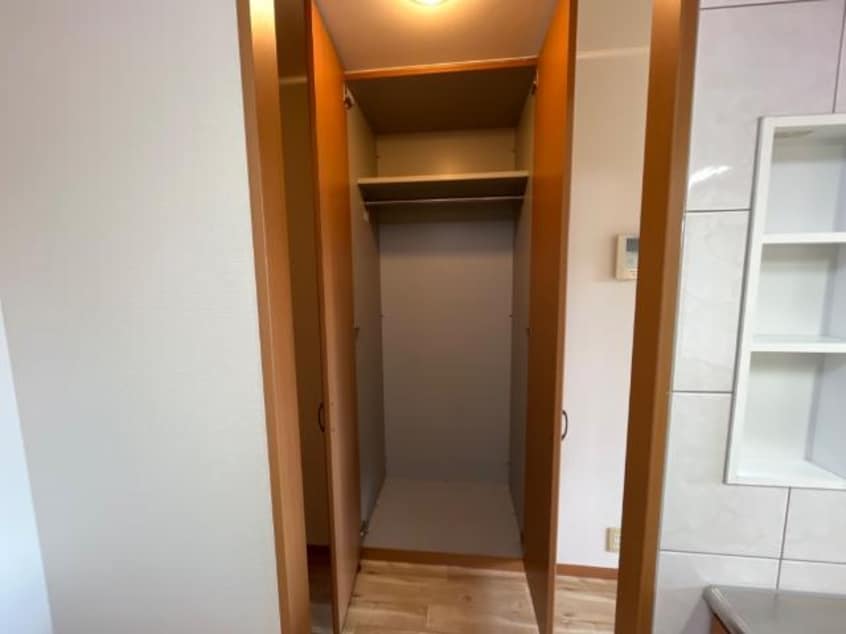 リビングのクローゼット フリーデン