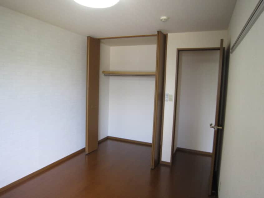  ヴェルドミール川口 A棟