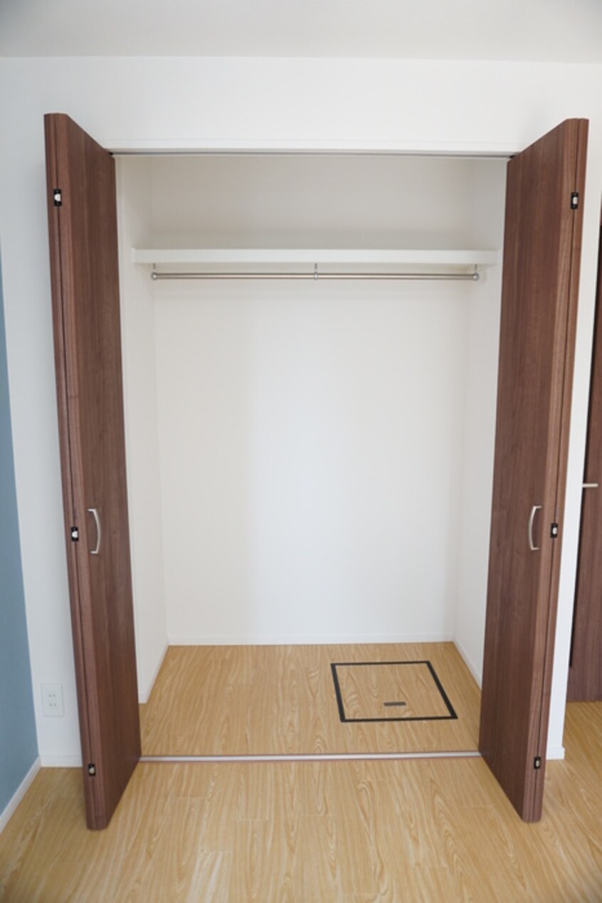  パインツリー B棟