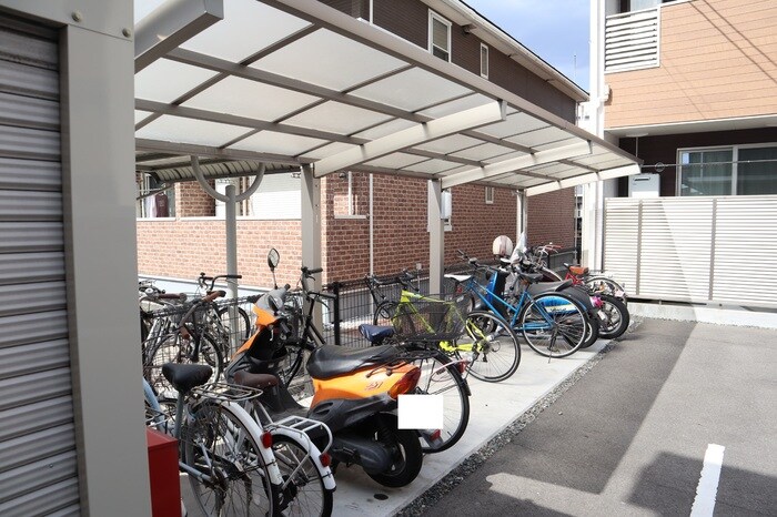  パインツリー B棟