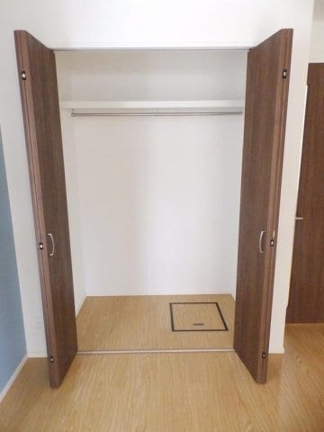  パインツリー A棟