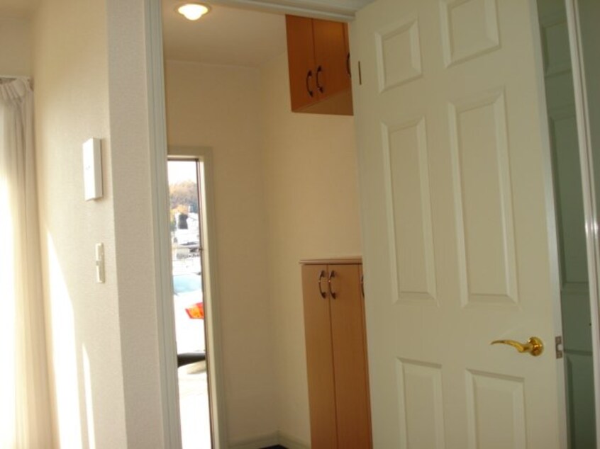 玄関・オート照明 プルメリア