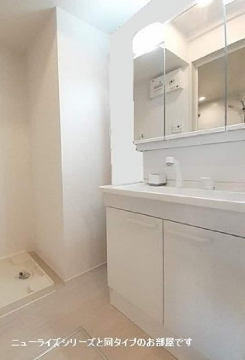  ロイセレストＡ