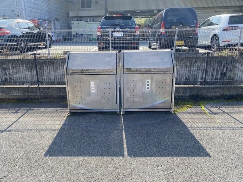  エステート三成B