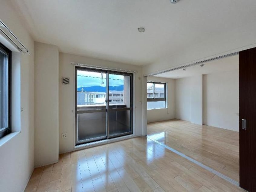 洋室(6.1帖) グランコスモＡ