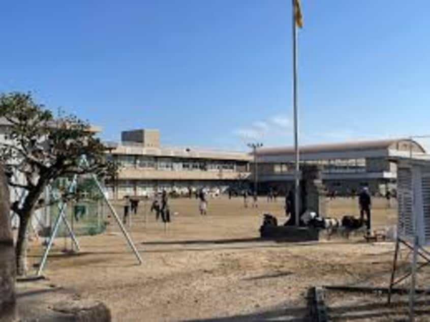福山市立川口小学校 836m シティハイツ下河内Ｂ