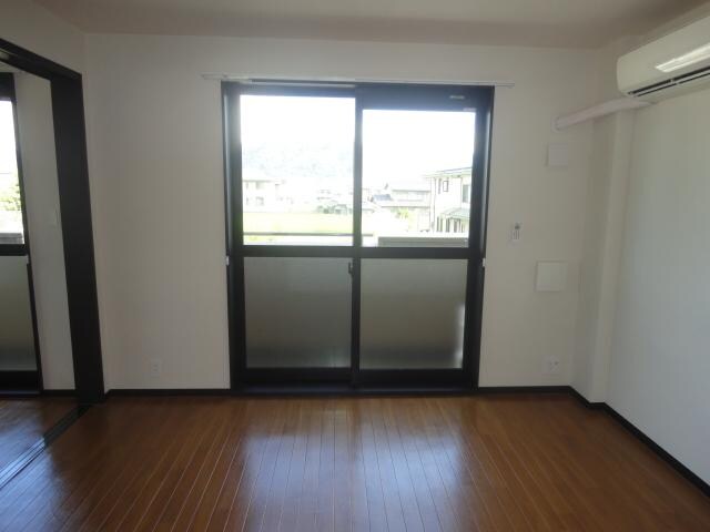 ＬＤＫ（10.2帖） アサヒ２０１１