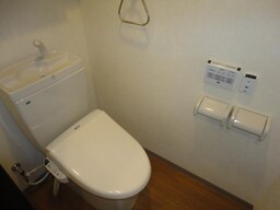 シャワー付トイレ