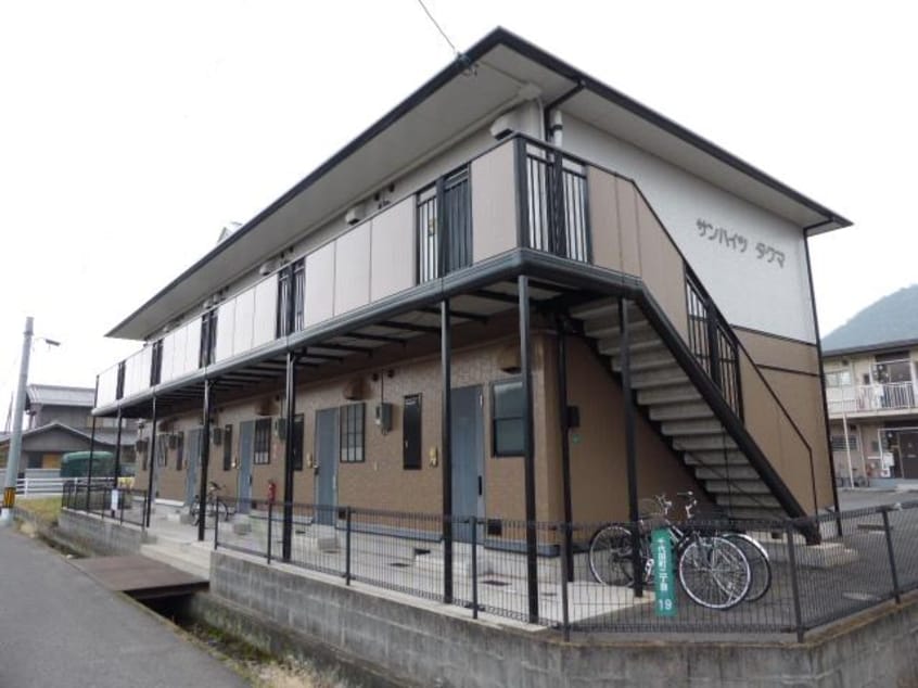  サンハイツタクマ