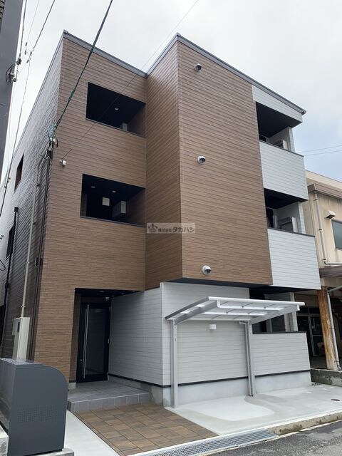  スリーズ霞町