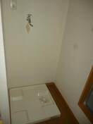  エステート　ユリB