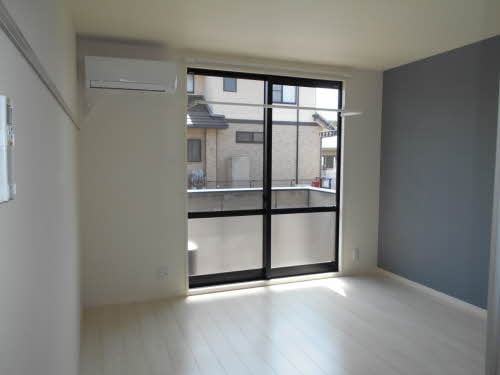  ドミール多治米 A棟