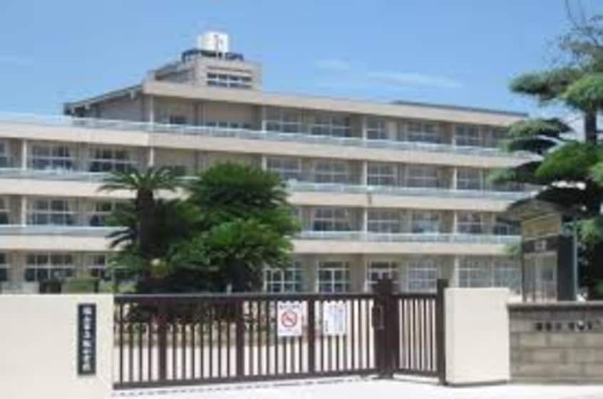 福山市立旭小学校 765m ポルシェ松浜