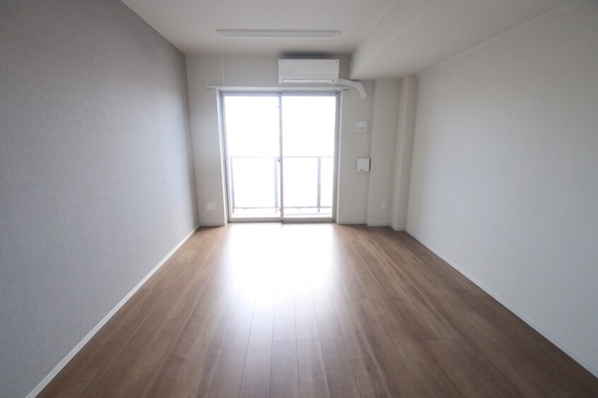  ラ・ヴィ・アン・ローズ南本庄