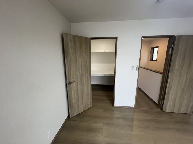  セリパープ津之郷　西　C