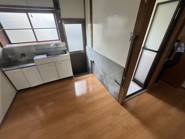  木之庄町6丁目貸家