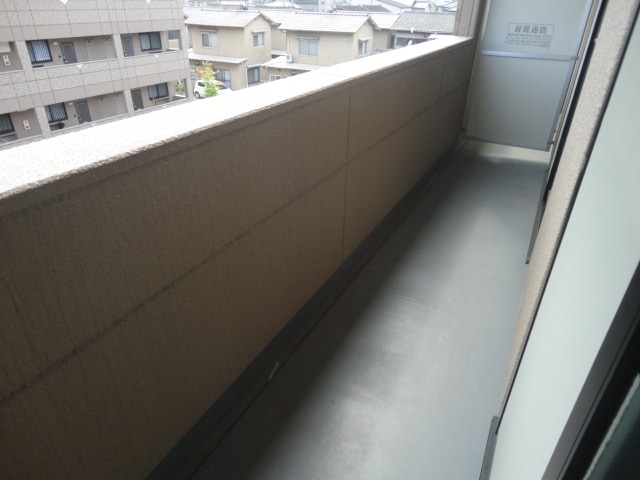 ベランダ ランドマーク曙　壱番館