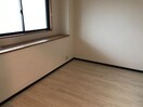 洋室 サンフォレスト曙