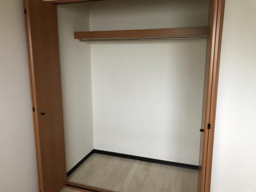 クローゼット サンフォレスト曙
