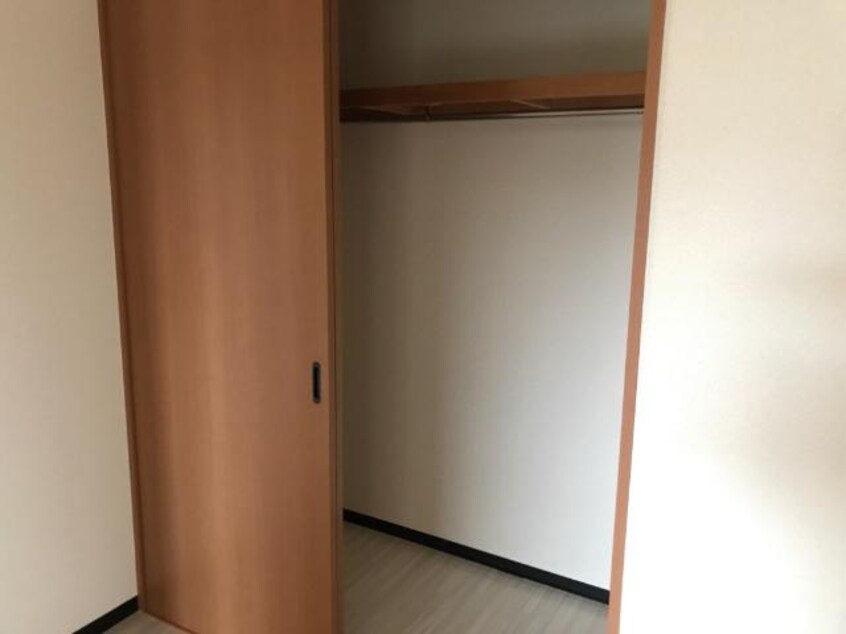クローゼット サンフォレスト曙