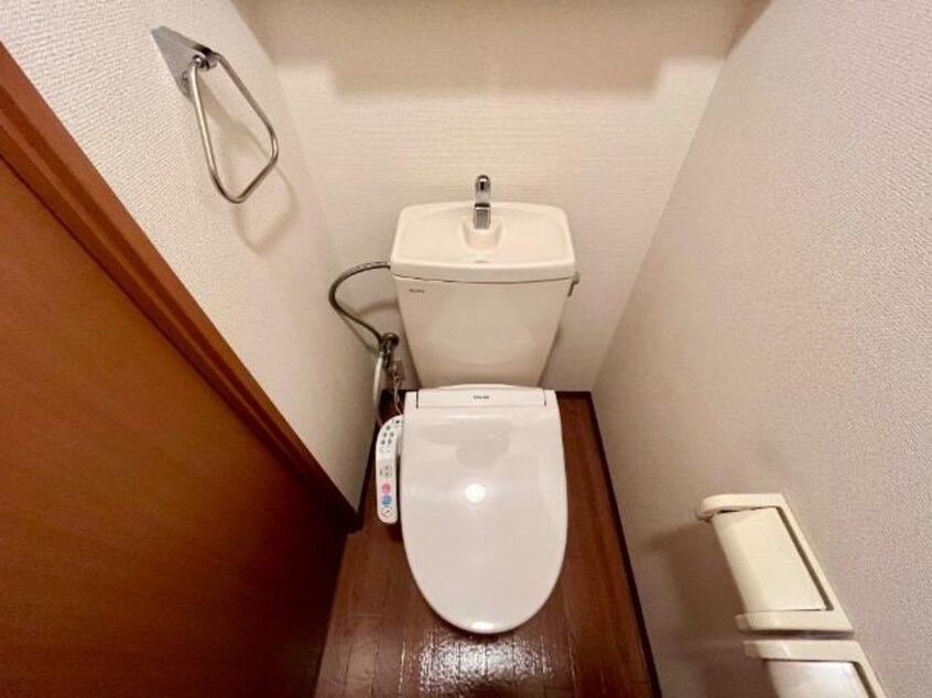 シャワー付トイレ フィグトゥリーＫ