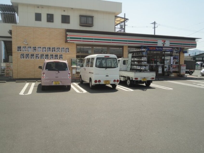 セブンイレブン福山手城店（コンビニ）まで301ｍ カサルビア