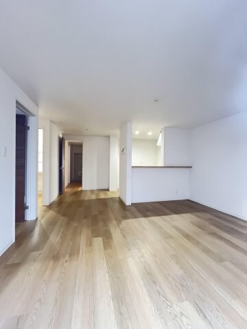  エルキュールB棟