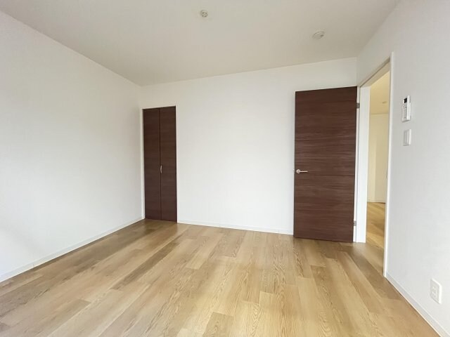  エルキュールB棟