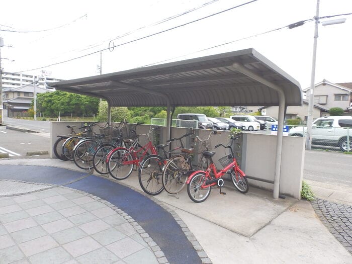  ローゼスポート港町 B棟