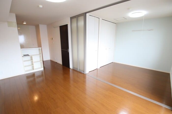  ローゼスポート港町 B棟