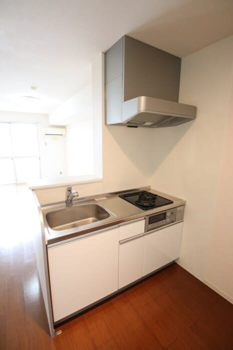  ローゼスポート港町 B棟