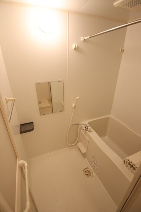  ローゼスポート港町 B棟