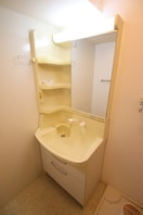  ローゼスポート港町 B棟