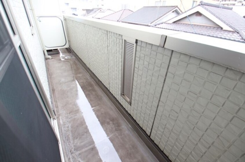  ローゼスポート港町 B棟