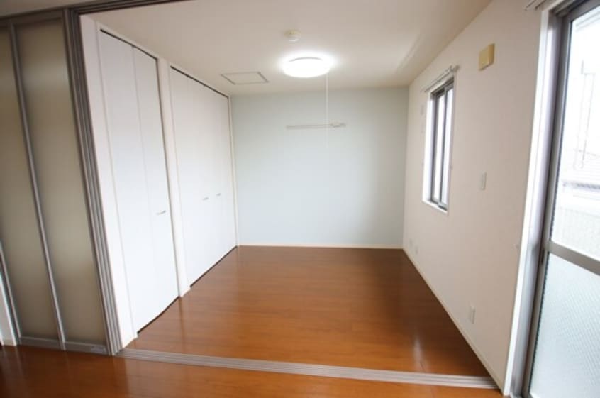  ローゼスポート港町 B棟