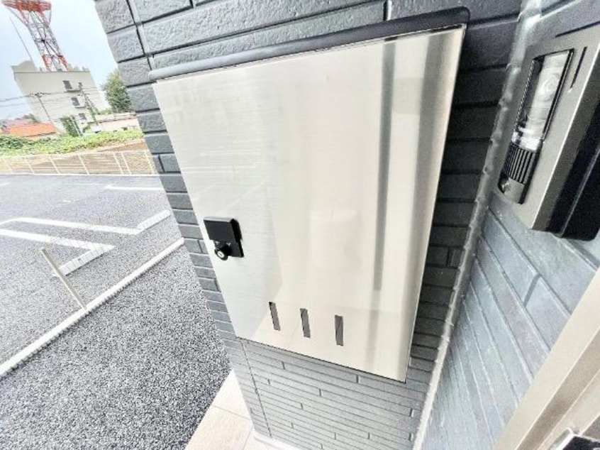 宅配ボックス（イメージ） ハレカピリナ新涯