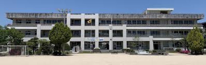 網引郵便局(郵便局)まで2558m クールメゾン　広谷