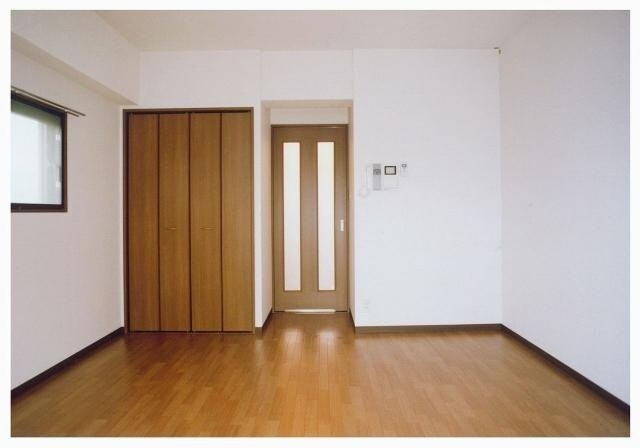  西町ロイヤルスクエア