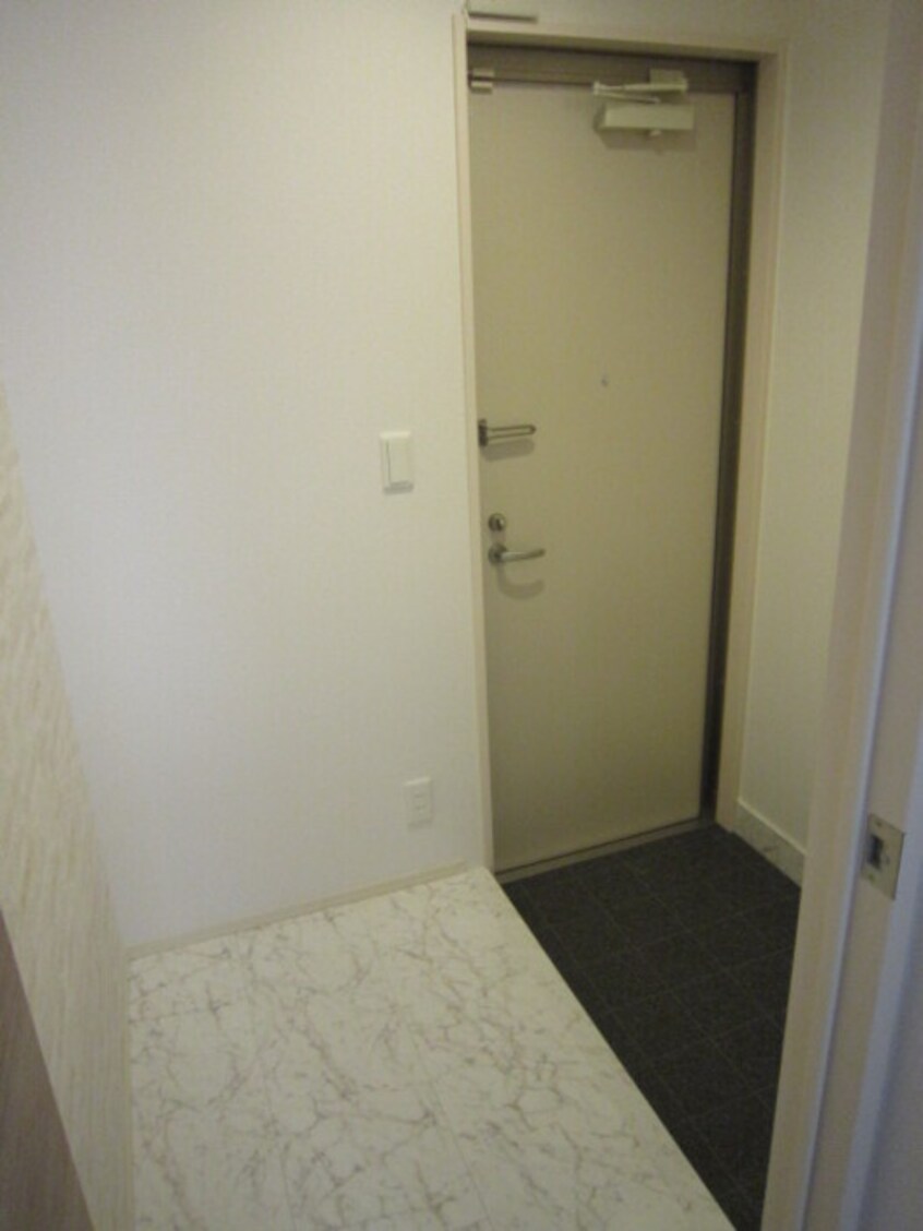  Ｄ-ｒｏｏｍブランシェ