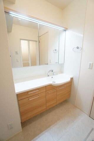  Ｄ－グレイス　A