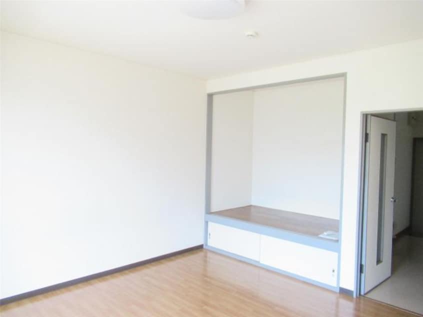  三恵マンションA棟