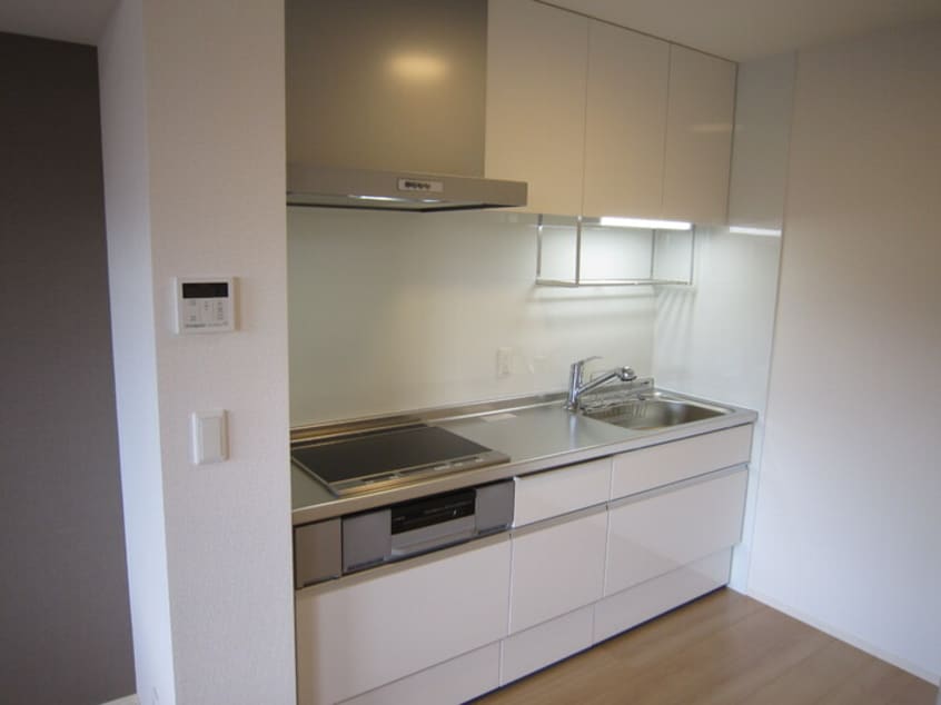  サンモール東川口　A棟