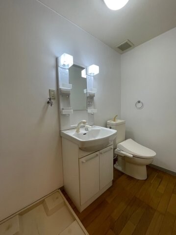  ル・ナヴィール